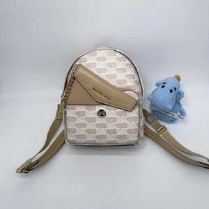 Zaino Michael Kors Maisie Extra-Piccolo Logo 2 in 1 Cammello Catena Porta Carte Portafoglio - Foto 1 di 13