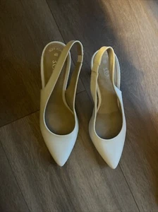 s Oliver Damen Slingpumps weiß Gr 40 Brautschuhe - Bild 1 von 3