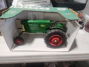 Vtg 1:16 Speccast CUST 712 Oliver Row Crop 66 Collector Edition NIB - Picture 1 of 7