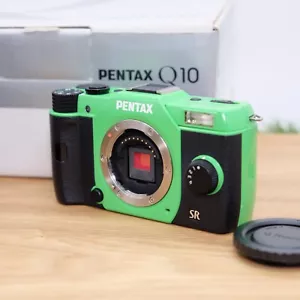 Fotocamera digitale mirrorless Pentax Q10 12,4 MP verde rara con scatola Giap... - Foto 1 di 21