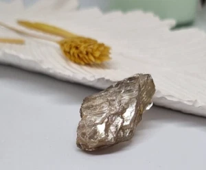 Natural Genuine Zultanite (Diaspore, Csarite) gemstone Mineral Crystal 46 Carats - Picture 1 of 4