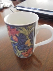 DUNOON “IRIS” STONEWARE COFFEE CUP WILLIAM MORRIS DESIGNS Vintage - Picture 1 of 2