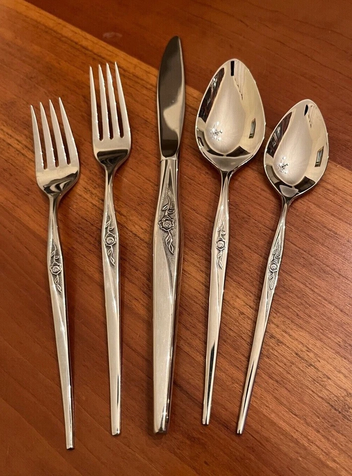 Cubiertos de acero inoxidable Sears Roebuck SRS18 ROSE Tradition - Elección Foto 1 de 4