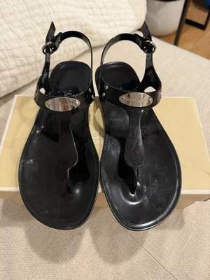 Sandalias de gelatina negras para mujer MICHAEL Michael Kors talla 8 Foto 1 de 4