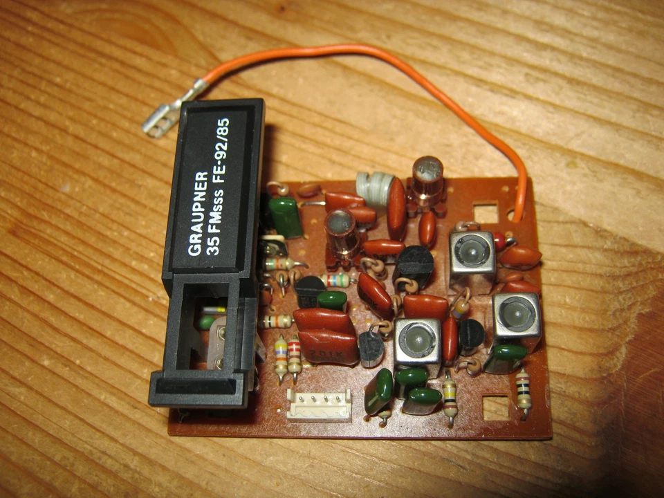 Graupner Sender HF Modul 35 Mhz A- Band MC 14 MC 16/20 u.a. - Bild 1 von 1