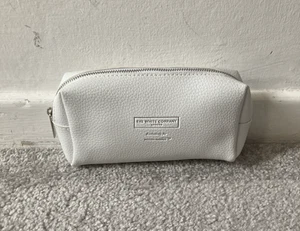 The White Company London Exclusively For British Airways Amenity Kit Wash Bag - Picture 1 of 6