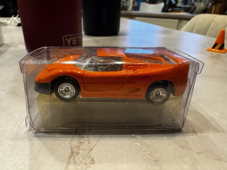 Golden Wheel Diecast Orange Ferrari Loose 1:64 0124-2 - Image 1 of 1