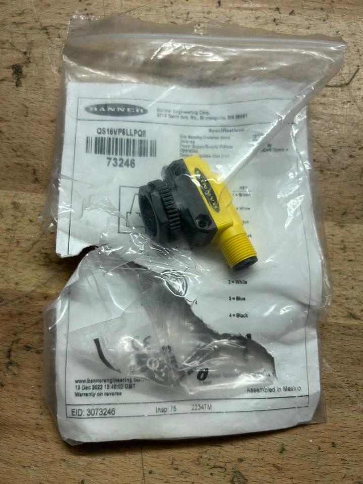 NEW BANNER ENGINEERING QS18VP6LLPQ8 PHOTOELECTRIC SENSOR 10-30V DC (73246) - Image 1 of 1