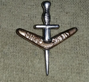 1 CDO HAT BADGE - REPRODUCTION - 1 COMMANDO REGTIMENT - ROYAL AUSTRALIAN ARMY - Picture 1 of 2