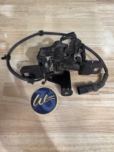 00 -04 VW JETTA GOLF - HOOD LATCH CATCH 1J0823509C OEM - Picture 1 of 5