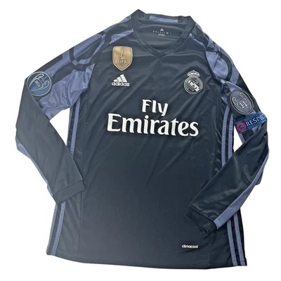 Adidas Real Madrid Ronaldo #7 Jersey 2016 Champions League Long Sleeve M Rare - Image 1 of 4
