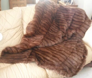 LARGE REAL FUR THROW BLANKET RUG RECYCLED HANDMADE - Bild 1 von 9