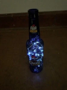 2016 Cleveland Cavaliers Labatt blau beleuchtete Flasche NBA Champions Jahr - Bild 1 von 3