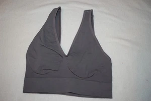 Womens DARK CHARCOAL GRAY SPORTS BRA Seamless PULLOVER Comfortable Cozy SIZE M - Picture 1 of 2