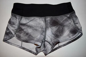 EUC IVIVVA by LULULEMON GIRLS BLACK GRAY ACTIVE SHORTS ZIPPER POCKET SIZE 7 - Picture 1 of 3