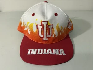 Cappello vintage Indiana Hoosiers IU On Fire con etichette anni 90 prima fila raro - Foto 1 di 6