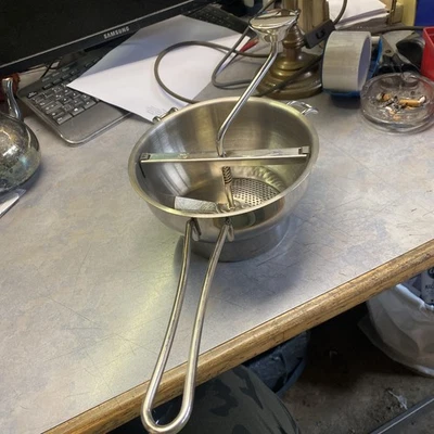 FLOTTE LOTTE® Passiermühle Passiergerät Passiersieb Edelstahl Passiermaschine - Bild 1 von 4