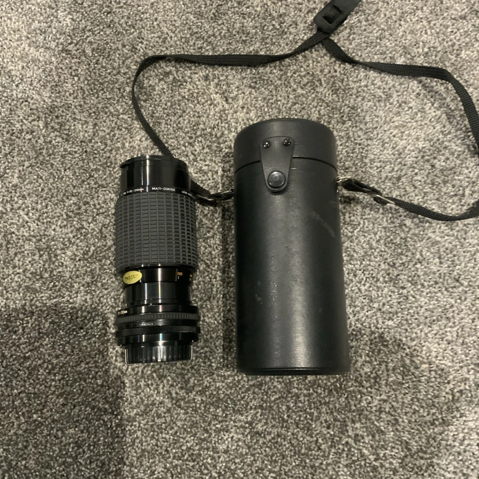 Sigma 70-210mm f4.5 Zoom K II MC Konica Mount Lens with Caps, Filter and Case - Image 1 of 4