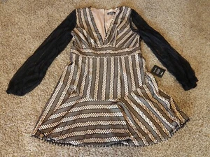 VESTIDO DE MUJER LULUS LOVE OR LUST TALLA XL COLOR CREMA MELOCOTÓN ENCAJE NEGRO NUEVO CON ETIQUETAS - Imagen 1 de 12