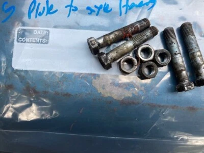 MG MGB DIFERENCIAL BUJE TRASERO TAPA COJINETE PLACA PERNOS Y TUERCAS 1968-70 Foto 1 de 2