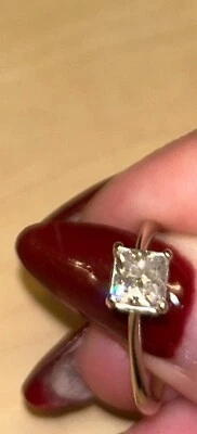 Princess Brilliant Cut 1 Carat Solitaire Diamond Engagement- Pre-Owned Ring-Sz7 - Image 1 of 4