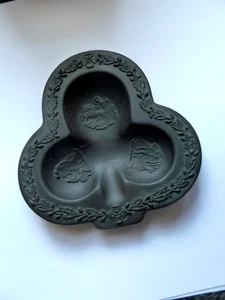 Wedgood Basalt Cloverleaf Pin Tray c. 1960 - Picture 1 of 5