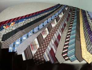 Vintage mix lot of 22 mens neckties Pronto uomo,Charles Tyrwhitt, Stacy Adams, + - Picture 1 of 9