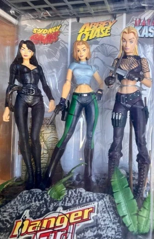 McFarland Toys Danger Girls 2000 Sealed Fish Tank Set Special Edition NEW MINT Cover