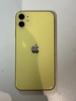 Iphone 11 64gb colore giallo usato pochissimo e con schermo Sostituito - Immagine 1 di 3