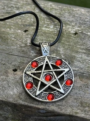 Gargantilla colgante pentagrama rojo estrás amuleto Wicca gótico sobrenatural Foto 1 de 4
