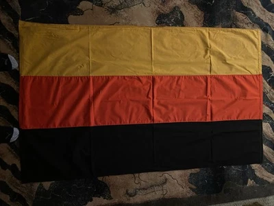 6'4" X 3'3" Vintage, tela cosida bandera alemana Foto 1 de 4