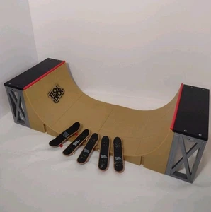 Tech Deck Ultimate Half Pipe Rampe Set mit Verbindern & 5 Boards guter Zustand - Bild 1 von 7