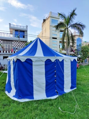 VENTA FIN DE SEMANA Carpa funcional impermeable cuadrada medieval 3x3 M para acampar B/N Foto 1 de 4