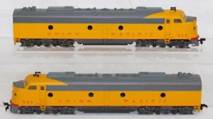 Rivarossi #1932 Union Pacific AA E8 Diesels Powered & Dummy AA Runs Clean #926 - Picture 1 of 11