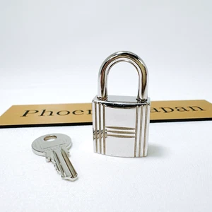 HERMES Juego de Candado y Llave Cadena Plata Dije Número Aleatorio Auténtico - Imagen 1 de 12