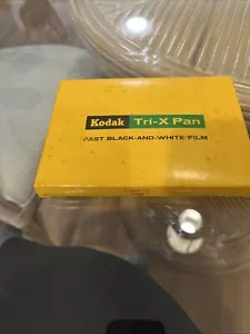 1965 Kodak TRI-X 4x5 Pan Fast B & W Film Pack Sealed Box TX 523 - 12 Exposures - Picture 1 of 7