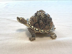 Tortuga dorada con caja de baratija para bebé con bisagras con joyas - Imagen 1 de 4