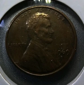 1969 D With A Floating Roof, And Slightly Rotated On Reverse. - Picture 1 of 5