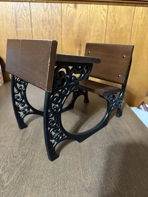 American Girl Doll Samantha's School Desk Pleasant Company Retired Read - Image 1 of 4