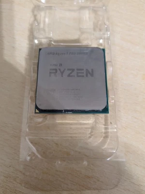 AMD Ryzen 5 PRO 2400GE CPU 4 Core 8 Threads - Immagine 1 di 4