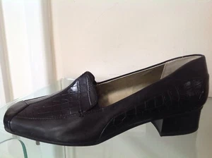 Clarks Black Leather Flats Size 7 EE (extra Wide) New - Picture 1 of 7
