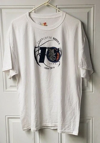 Men's NBA Charlotte Bobcat's Sort Sleeve T-Shirt Size X Large Cover
