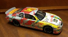 W165 RCCA 1998 1/24Terry Labonte Monte Carlo #5 Kelloggs IRONMAN 1 Of 3,500
