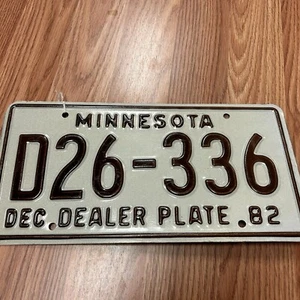 Vintage 1982 Minnesota Dealers License Plate D26-336 Stamped Molded White 80’s - Picture 1 of 2