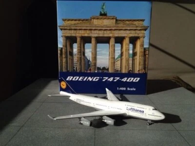 747-400 Lufthansa 1:400 Phoenix models D-ABVP - Immagine 1 di 4