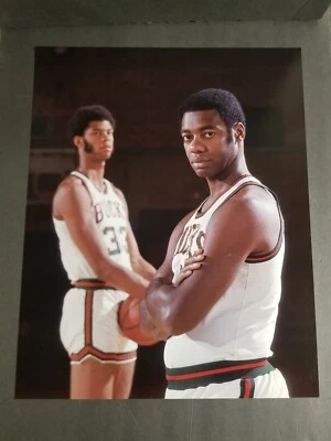 Oscar Robertson & Lew Alcinder 16x20 High Quality Photo UNSIGNED Gorgeous - Image 1 of 2