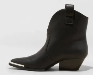 Women's Henley Ankle Western Boots - Universal Thread Black SIZE 6-11 - Picture 1 of 3