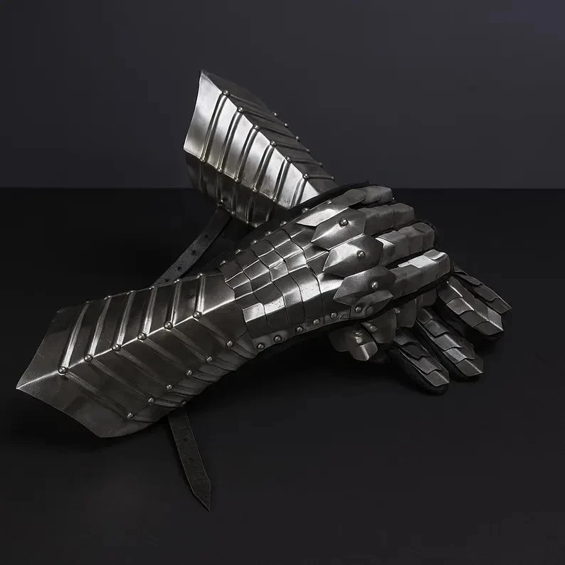 Перчатки рыцаря Nazgul: средневековые стальные перчатки - доспехи для косплея LARP - Изображение 1 из 4