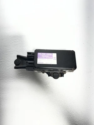 2007-2011 TOYOTA TUNDRA ELECTRONIC FUEL PUMP CONTROL MODULE 89570-34020 OEM - Image 1 of 4