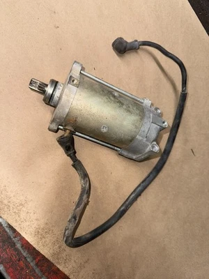 Arranque OEM 77,78 Honda cb-750f Supersport, 31200-300-030 Foto 1 de 4